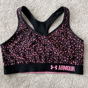 UNDER ARMOUR sports bra